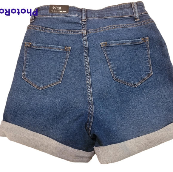 NWT Fashion Nova "Carter" denim shorts sz9/10 - Picture 2 of 3